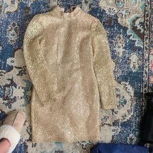 Beautiful gold sequins dress! Make and offer! :)